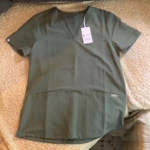 Figs Moss small Casma top